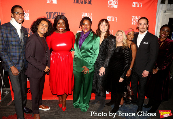 Photos: CLYDE'S Celebrates Opening Night on Broadway Image
