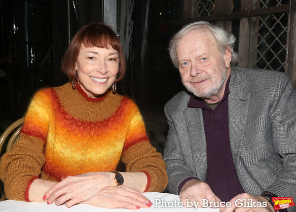 Photos: CLYDE'S Celebrates Opening Night on Broadway Image