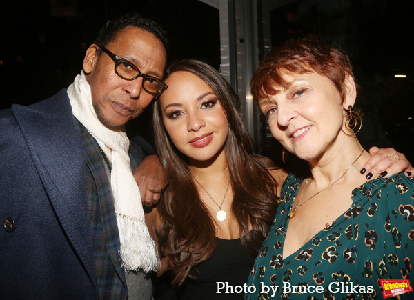 Photos: CLYDE'S Celebrates Opening Night on Broadway Image