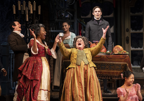 Photos: First Look at A CHRISTMAS CAROL at Goodman Theatre Image