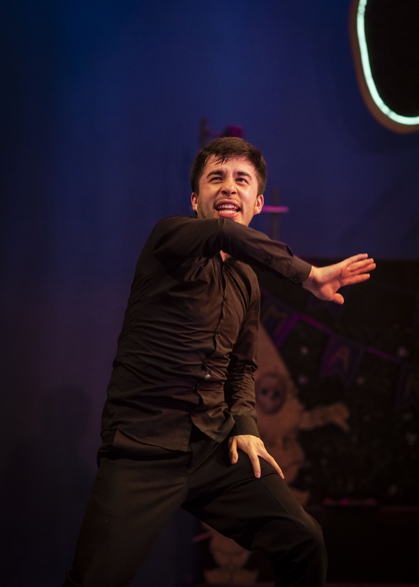 Photos: First Look at the Lyric Hammersmith Theatre's Pantomime ALADDIN Image