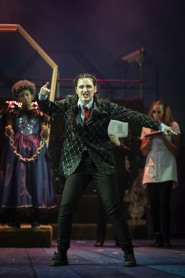 Photos: First Look at the Lyric Hammersmith Theatre's Pantomime ALADDIN Image