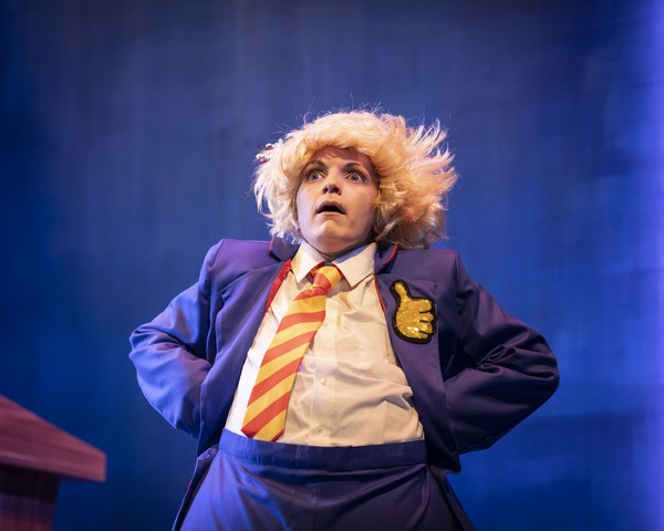 Photos: First Look at the Lyric Hammersmith Theatre's Pantomime ALADDIN Image