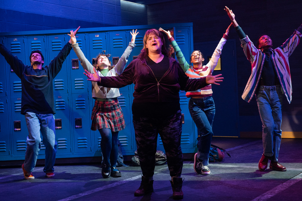 Photos: First Look at Bonnie Milligan, Victoria Clark & More in KIMBERLY AKIMBO Image