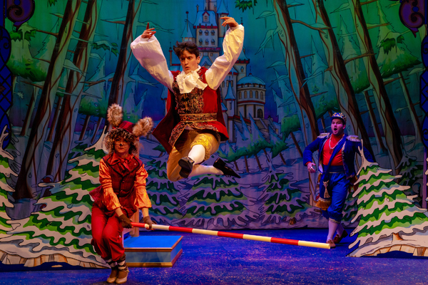 Photos: Corn Exchange Newbury Presents CINDERELLA Panto Image