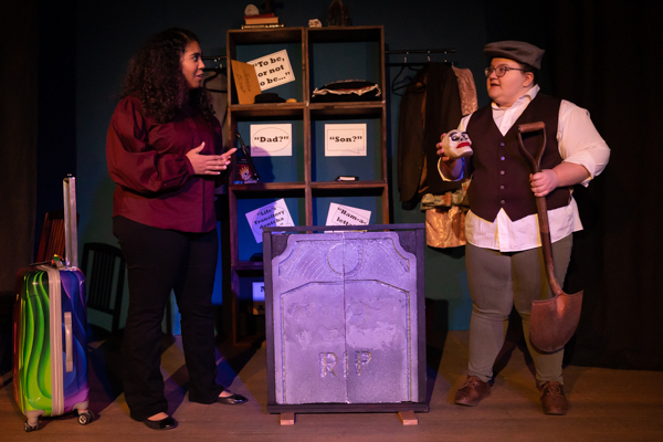 Photos: First look at Curtain Players' WOMEN PLAYING HAMLET Image