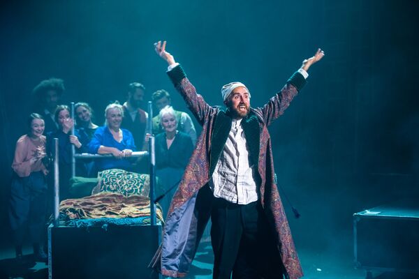 Photos: First Look at A CHRISTMAS CAROL From Dundee Rep 