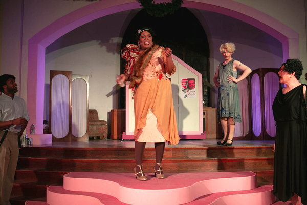 Photos: Hell in a Handbag Presents CHRISTMAS DEAREST Image