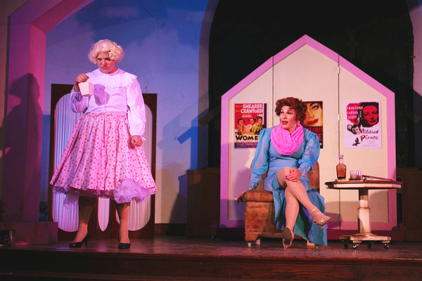 Photos: Hell in a Handbag Presents CHRISTMAS DEAREST Image