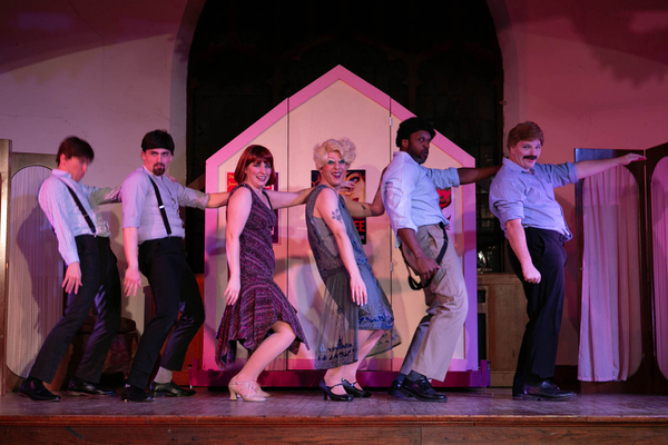 Photos: Hell in a Handbag Presents CHRISTMAS DEAREST Image