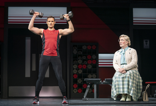 Photos: First Look at Rob McClure & More in MRS. DOUBTFIRE on Broadway Image