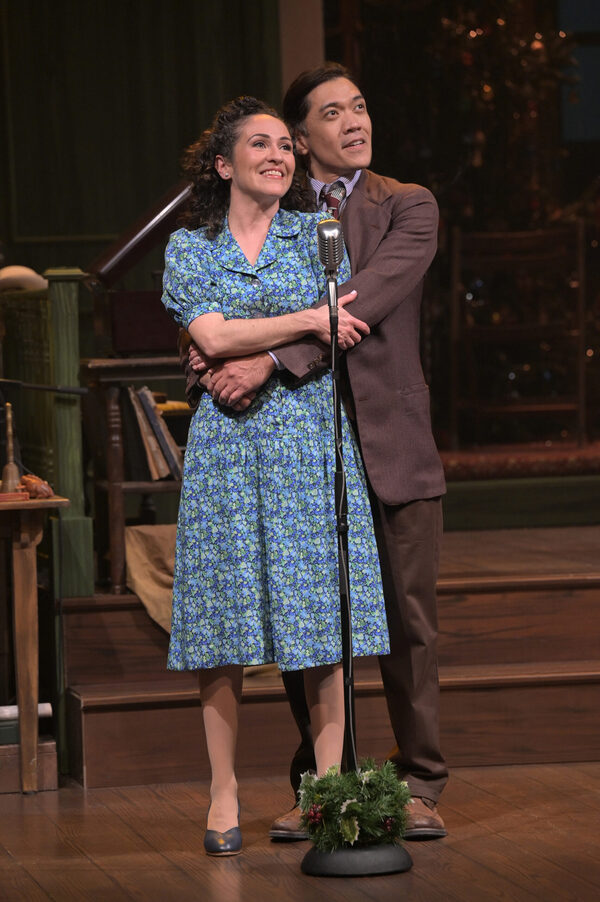 Photos: First Look at TheatreWorks' IT'S A WONDERFUL LIFE: A LIVE RADIO PLAY 