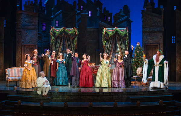 Photos: Milwaukee Rep Presents A CHRISTMAS CAROL Image
