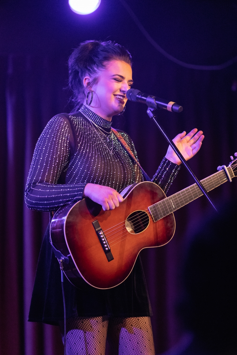 Photo Flash: MADDIE POPPE Acoustic Christmas Tour at The Green Room 42 Documented by Thomas Salus 