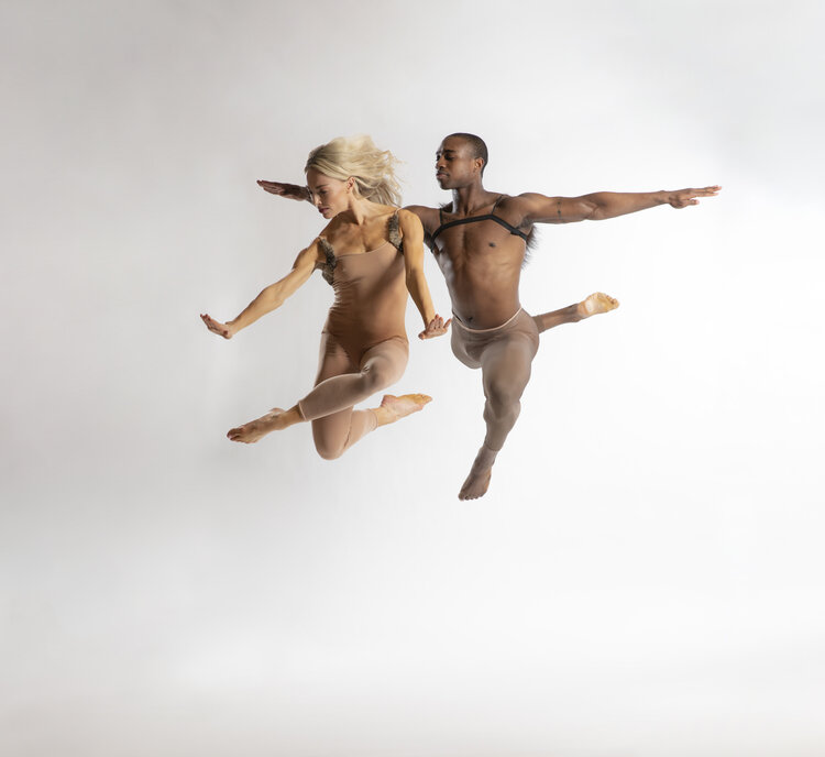 Review: PARSONS DANCE COMPANY'S POWERFUL REPERTOIRE AND PERFORMANCE PAYS OFF  at Segerstrom Center For The Arts Image