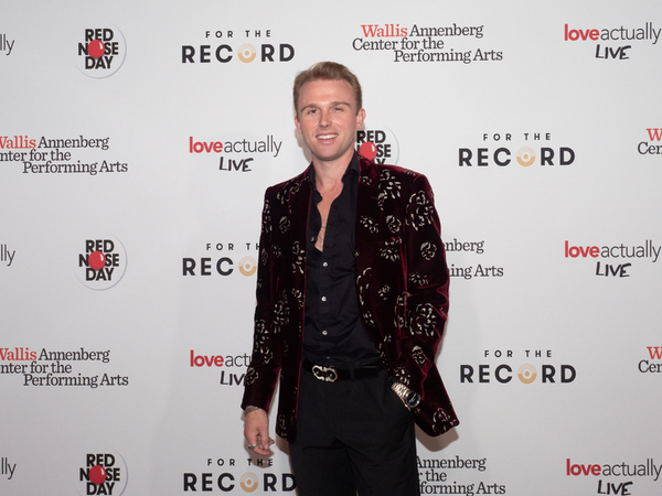 Photos: LOVE ACTUALLY LIVE Red Carpet At the Wallis Annenberg Image