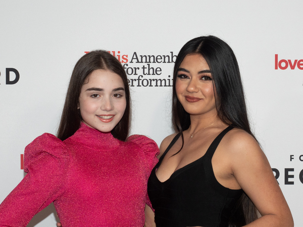 Photos: LOVE ACTUALLY LIVE Red Carpet At the Wallis Annenberg Image