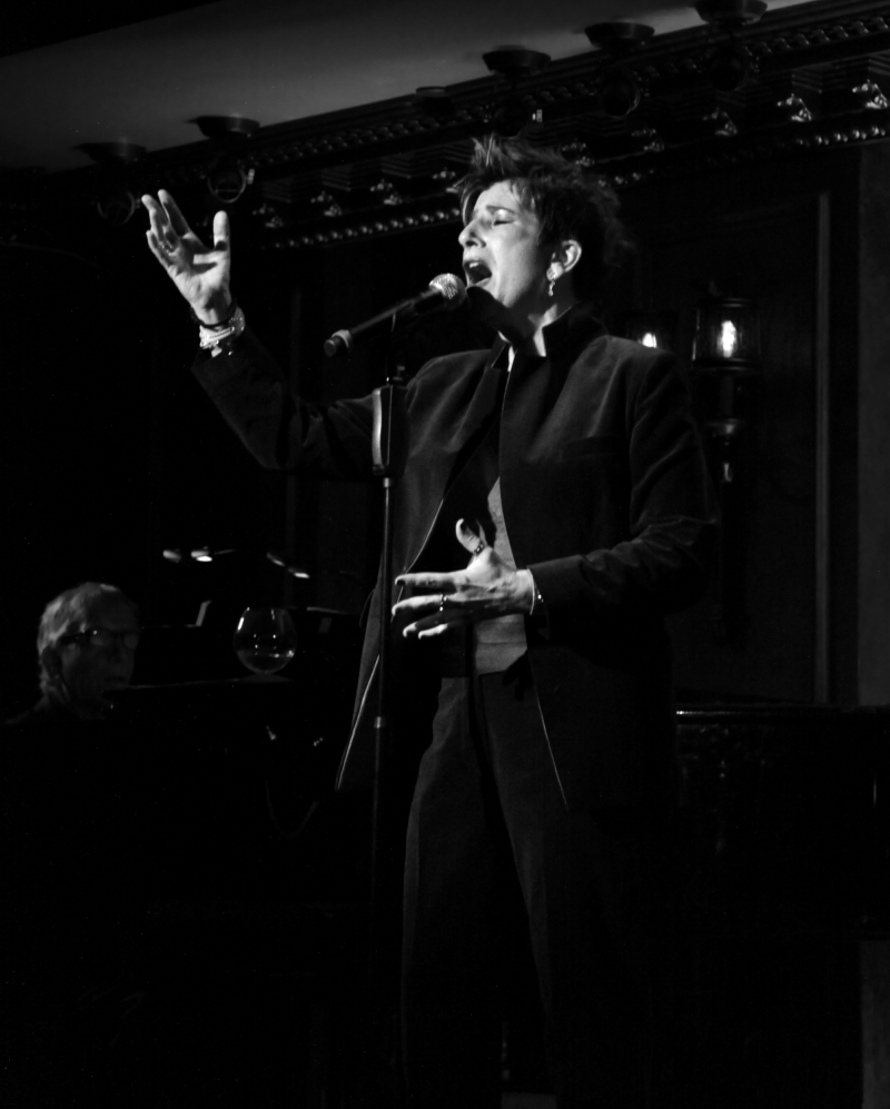 Review: Marieann Meringolo Displays Her Longevity With IN THE SPIRIT at Feinstein's/54 Below 