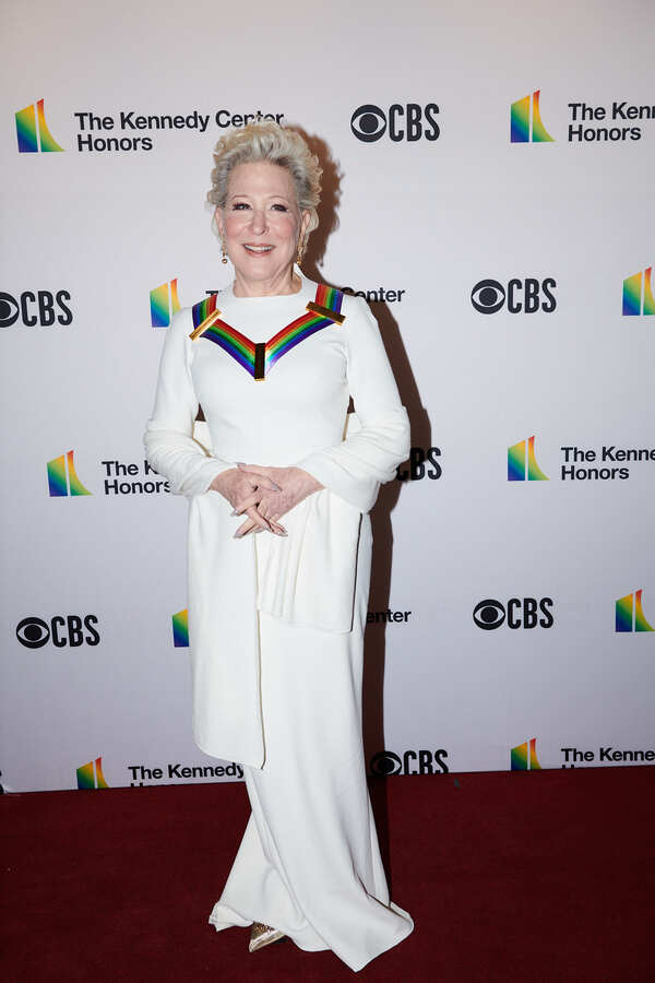 Photos: On the Red Carpet at the 2021 Kennedy Center Honors Image