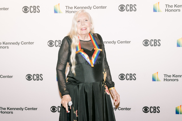 Photos: On the Red Carpet at the 2021 Kennedy Center Honors Image