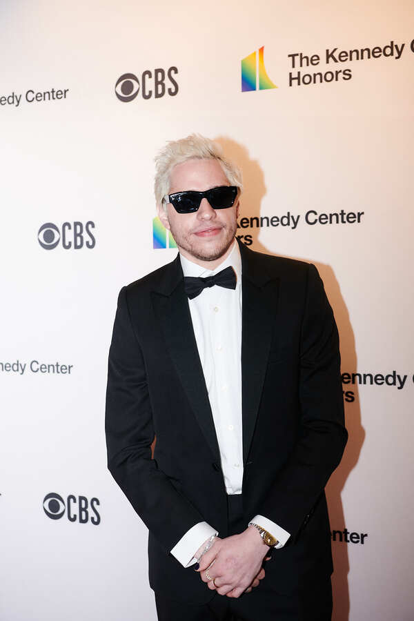 Photos: On the Red Carpet at the 2021 Kennedy Center Honors Image
