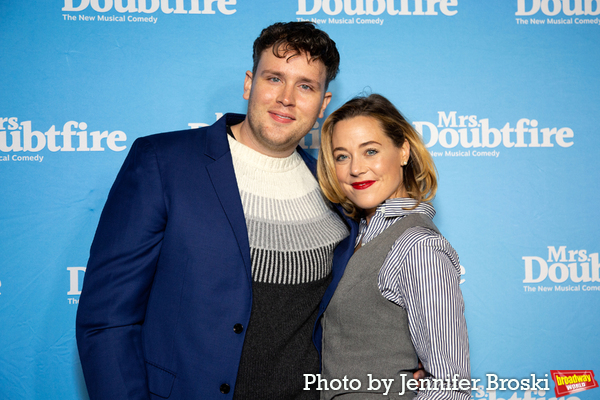 Photos: On the Opening Night Red Carpet for MRS. DOUBTFIRE Image