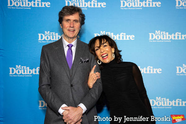 Photos: On the Opening Night Red Carpet for MRS. DOUBTFIRE Image