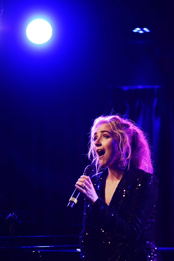 Photos: See Betsy Wolfe & Andrew Rannells at The Green Room 42 Image