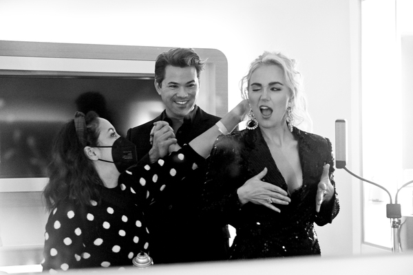 Photos: See Betsy Wolfe & Andrew Rannells at The Green Room 42 Image