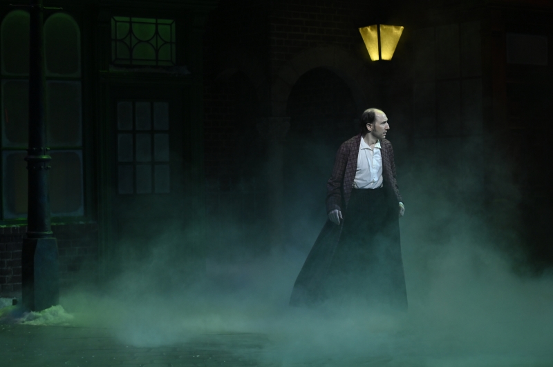 BWW Review: A CHRISTMAS CAROL is Magnificently Heartwarming at The Alliance Theatre 