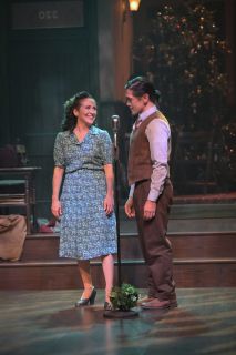 Review: IT'S A WONDERFUL LIFE: A LIVE RADIO PLAY at Lucie Stern Theatre 