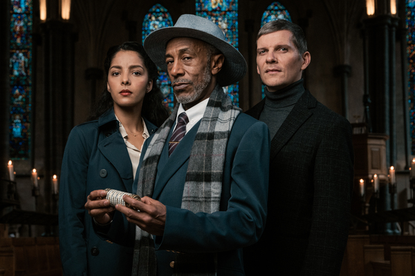 Photos: Check Out New Images of the Stars of THE DA VINCI CODE Image