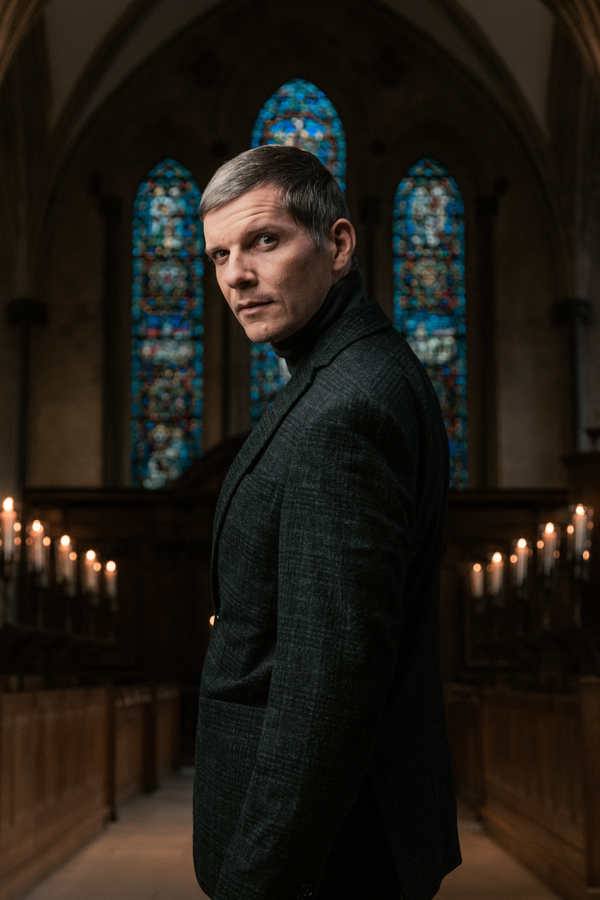 Photos: Check Out New Images of the Stars of THE DA VINCI CODE Image