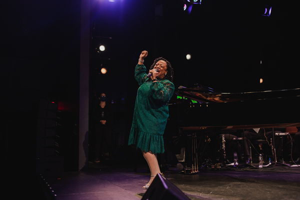 Photos: Broadway Inspirational Voices Hosts Holiday Concert, WELCOME HOME  Image