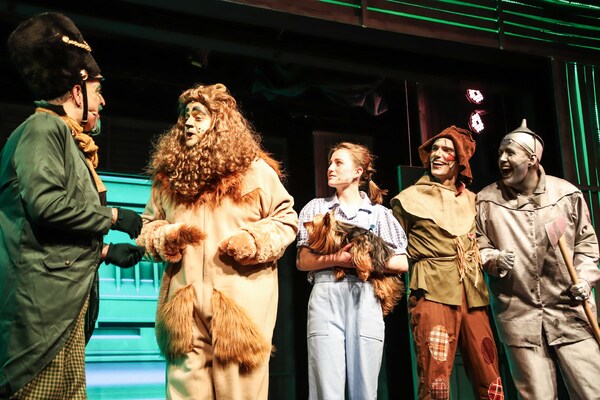 Photos: THE WIZARD OF OZ At Tacoma Little Theatre 