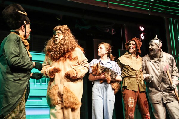 Photos: THE WIZARD OF OZ At Tacoma Little Theatre Image