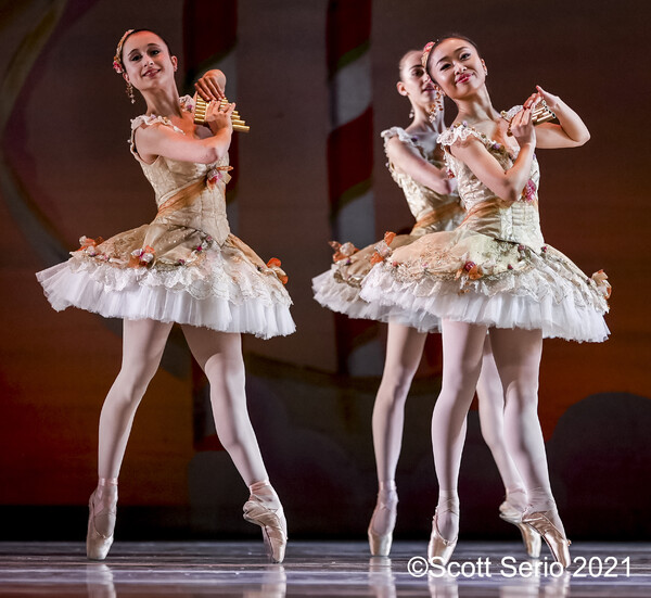 Review: PHILADELPHIA BALLET PRESENTS THE NUTCRACKER at The Academy Of Music 