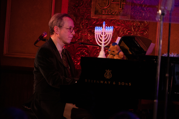 Photos: Ben Rappaport, Eli Bolin, Larry Hochman & More Celebrate Hanukkah at 54 Below 