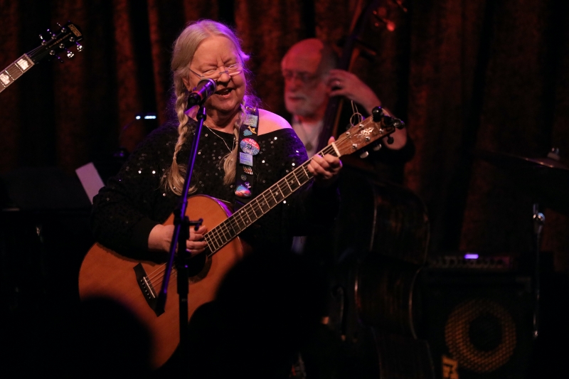 Photo Flash:  Stewart Green Captures December 7th THE LINEUP WITH SUSIE MOSHER at Birdland Theater In His Lens 