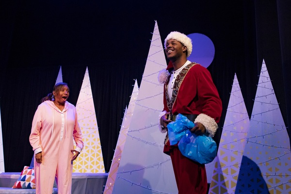 Photos: Cleveland Public Theatre Presents 10 MINUTES TO MIDNIGHT: 9 QUIRKY PLAYS FOR THE HOLIDAYS Image
