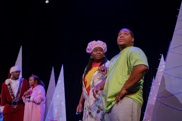 Photos: Cleveland Public Theatre Presents 10 MINUTES TO MIDNIGHT: 9 QUIRKY PLAYS FOR THE HOLIDAYS Image