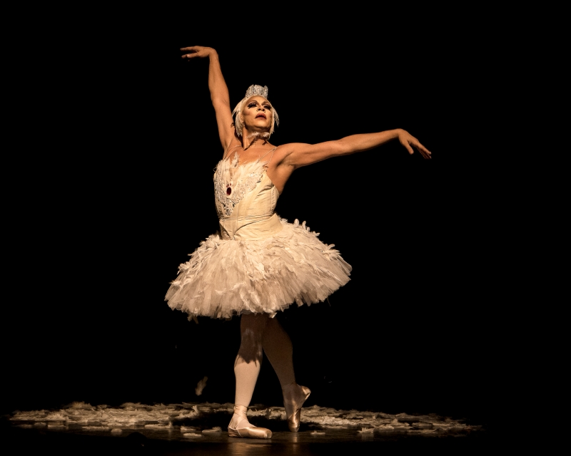 Review: LES BALLETS TROCKADERO DE MONTE CARLO at The Joyce Theater 