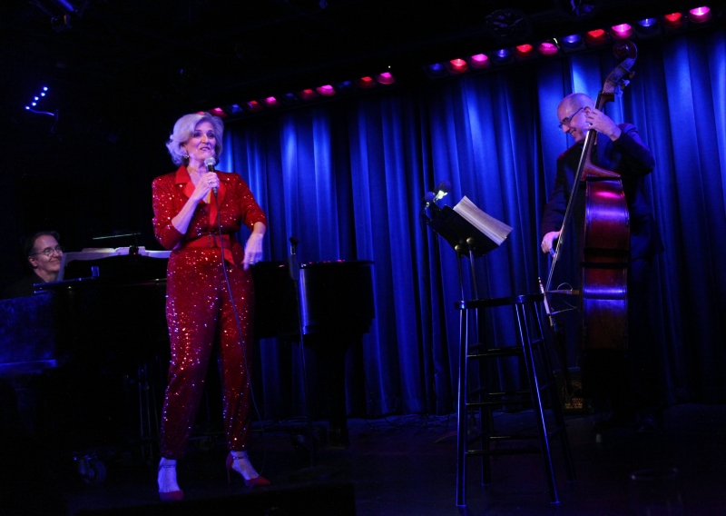 Review: Karen Mason CHRISTMAS! CHRISTMAS! CHRISTMAS! at The Laurie Beechman Theatre Is A Holiday Must 