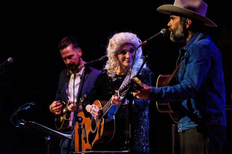 Review: Judy Collins Lifts Spirits With WINTER STORIES at Town Hall by Guest Reviewers Ellen Bonjorno and Georga Osborne 