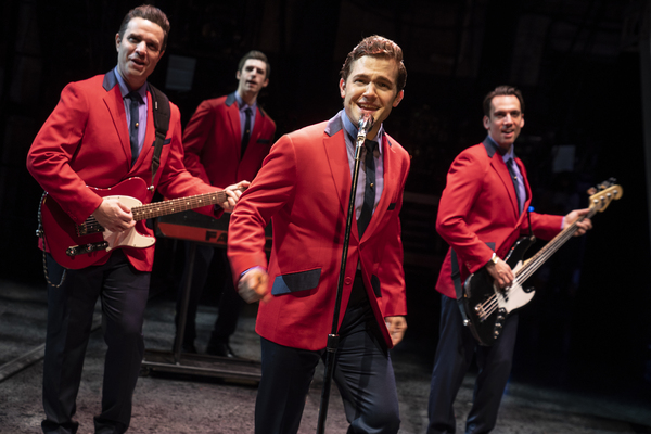 Photos: First Look at the JERSEY BOYS National Tour Image