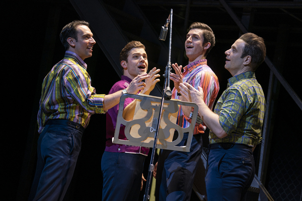 Photos: First Look at the JERSEY BOYS National Tour Image