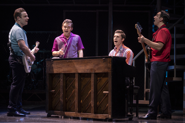 Photos: First Look at the JERSEY BOYS National Tour Image