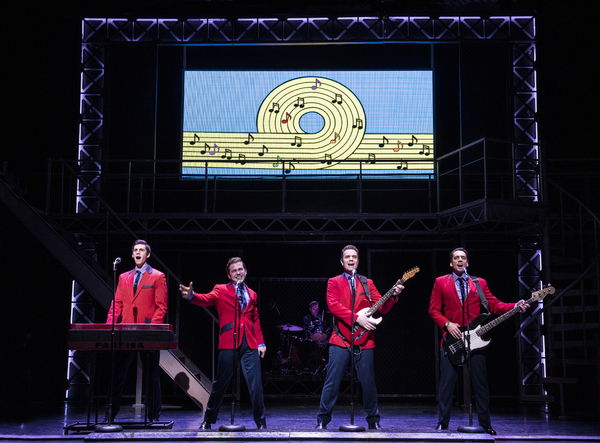 Photos: First Look at the JERSEY BOYS National Tour Image