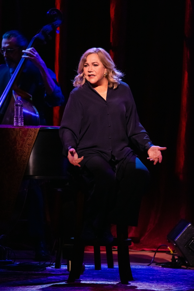 Review: Actress Kathleen Turner Makes A Surprise Transformation Into Kathleen Turner The Singer In FINDING MY VOICE At Town Hall 