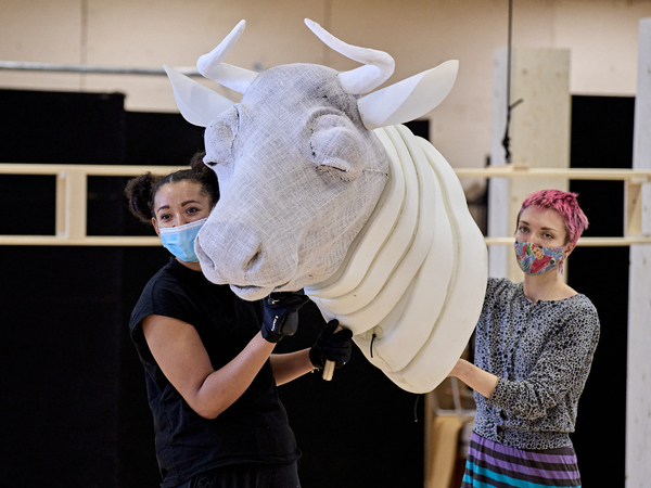 Photos: Inside Rehearsal For the UK Tour of ANIMAL FARM  Image